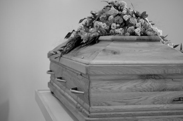 Tips on Shopping for Caskets for Loved Ones 