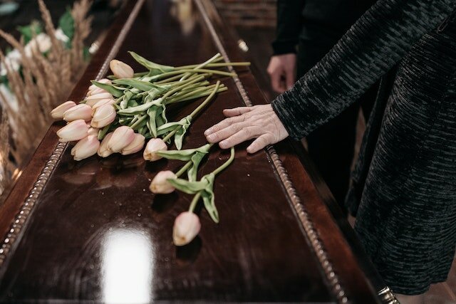 Important Questions You Should Ask at Funeral Homes 