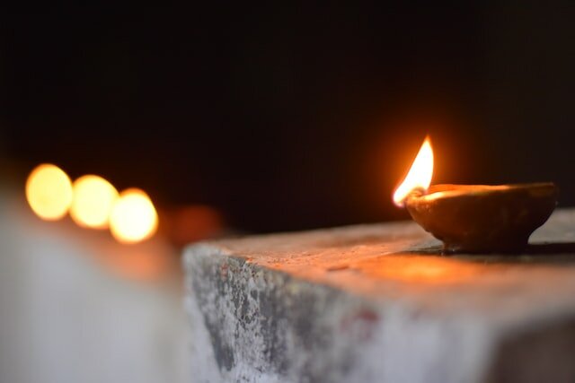 Planning a Memorial Service After Cremation